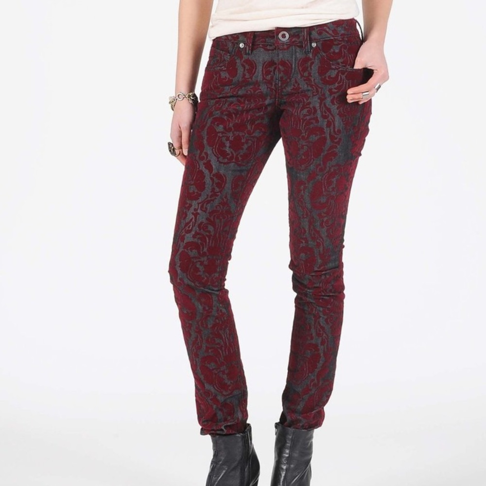 Volcom Liberated super skinny skater red velvet grey floral VTG denim je…